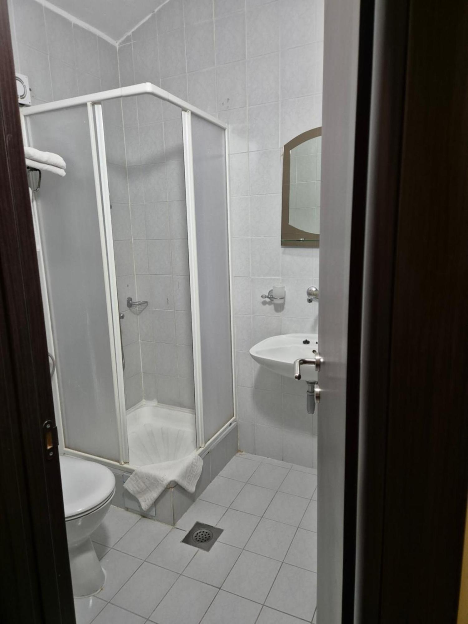 Mali Milocer Bay Accommodation Sveti Stefan Zimmer foto