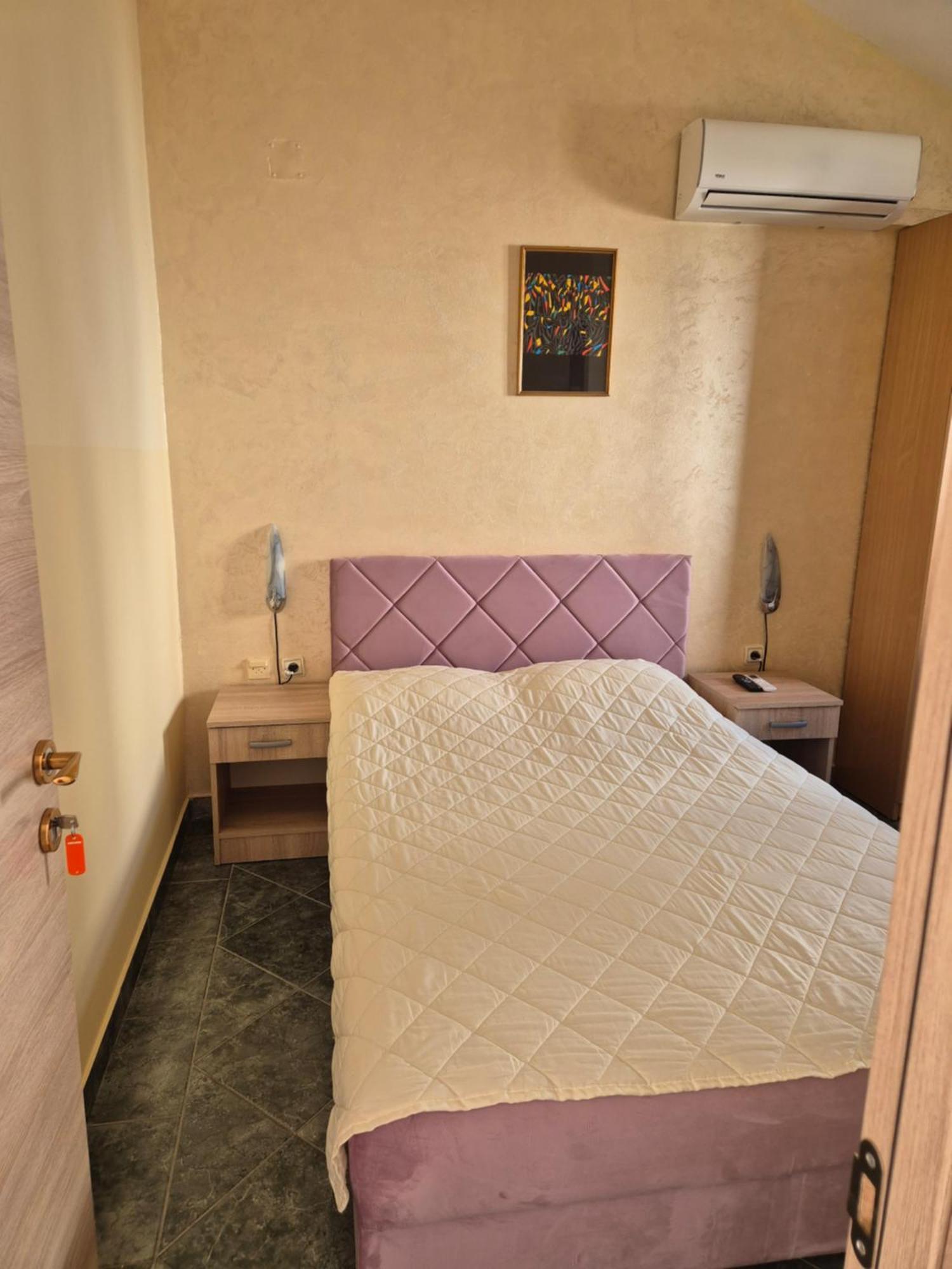 Mali Milocer Bay Accommodation Sveti Stefan Zimmer foto