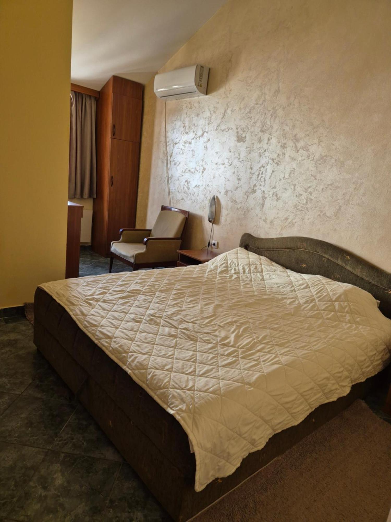 Mali Milocer Bay Accommodation Sveti Stefan Zimmer foto