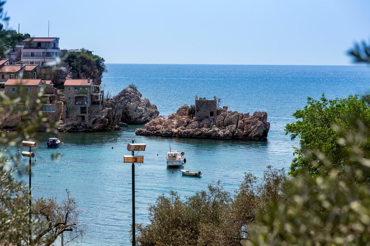 Mali Milocer Bay Accommodation Sveti Stefan Exterior foto