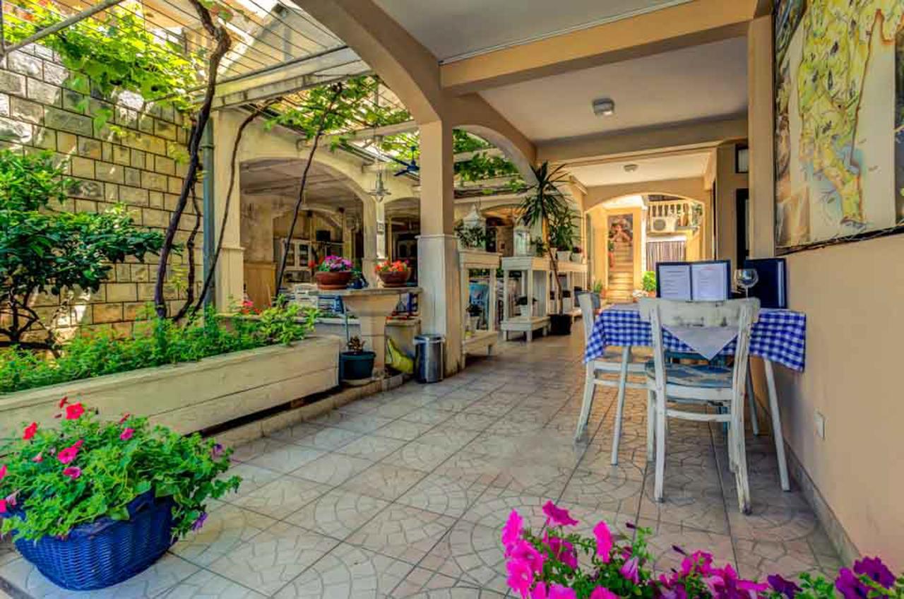 Mali Milocer Bay Accommodation Sveti Stefan Exterior foto