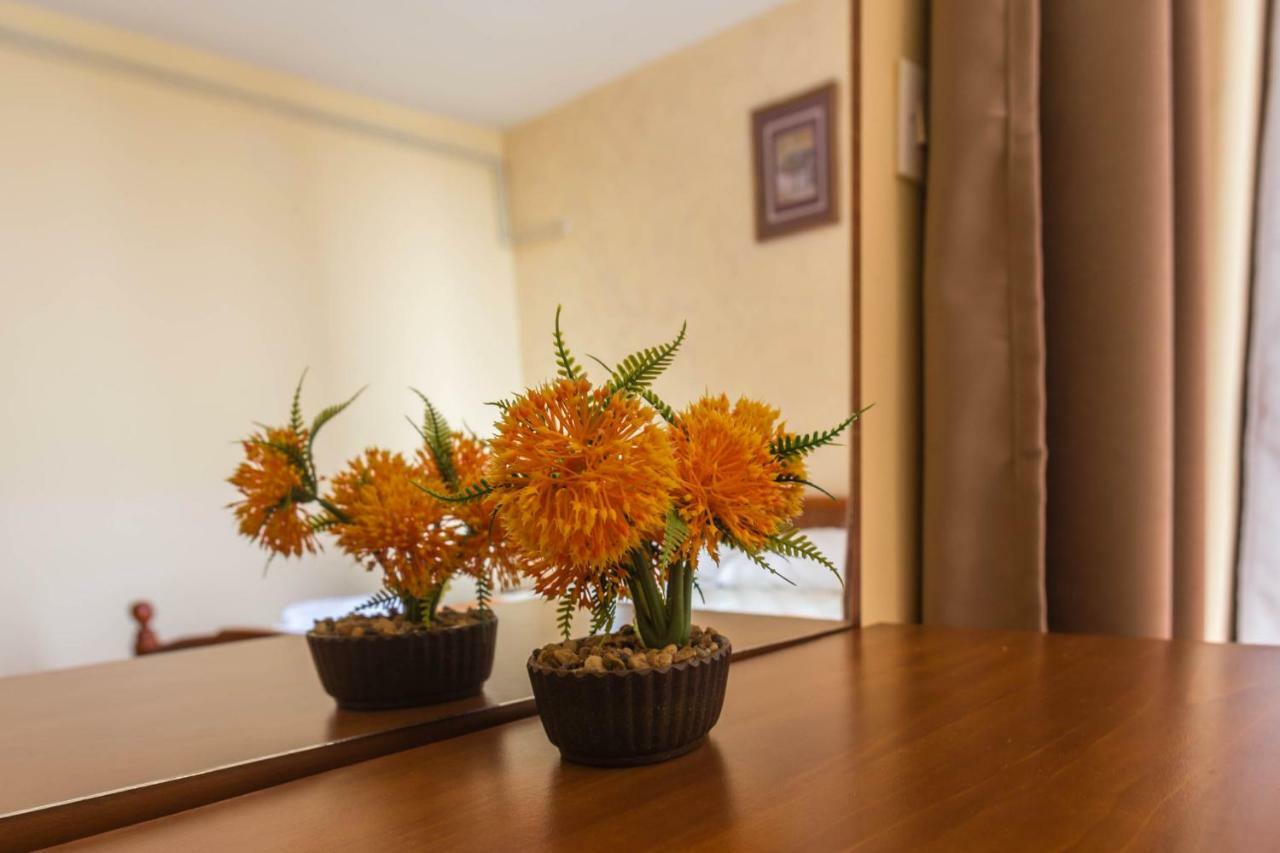 Mali Milocer Bay Accommodation Sveti Stefan Exterior foto