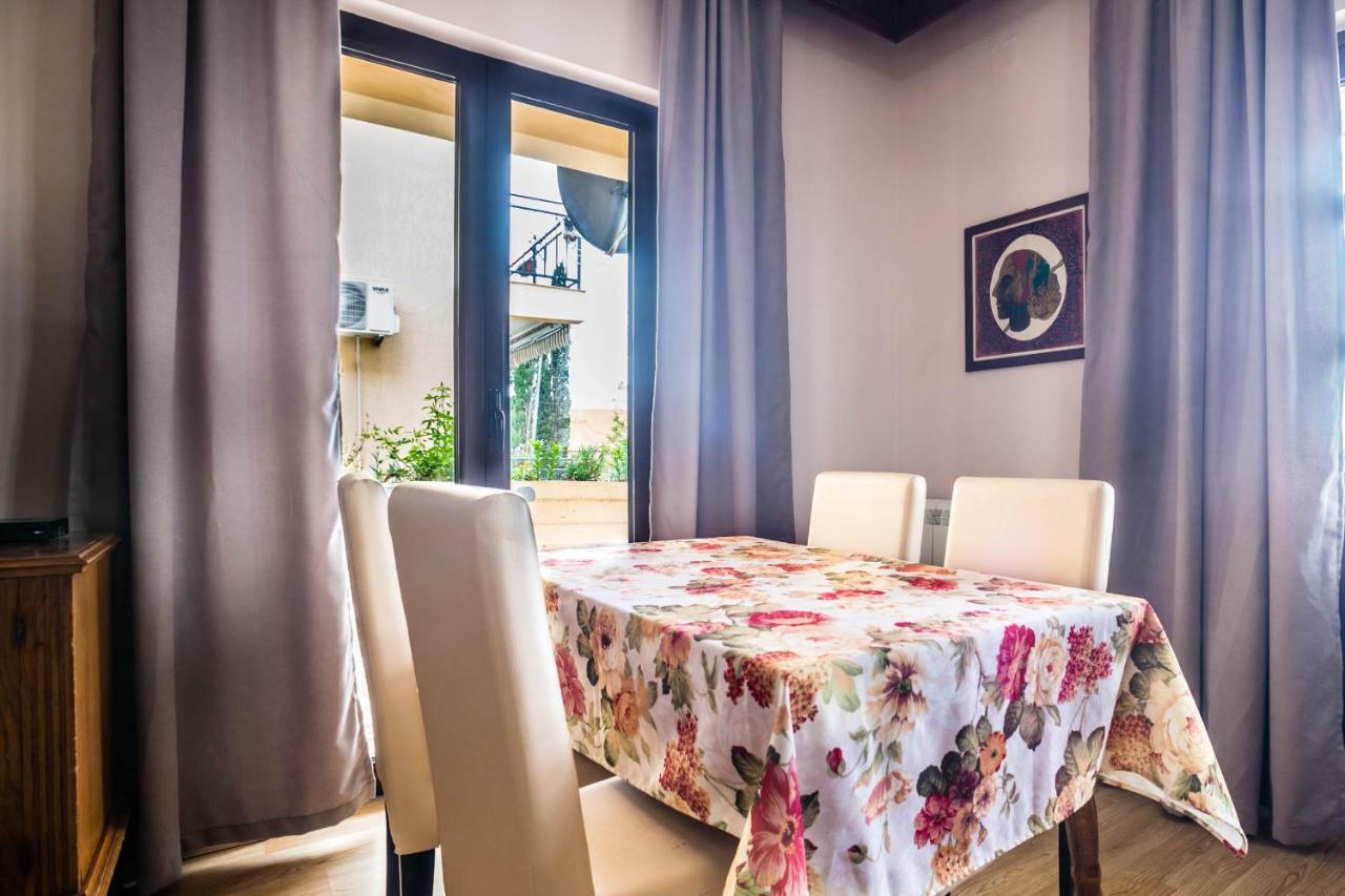 Mali Milocer Bay Accommodation Sveti Stefan Exterior foto